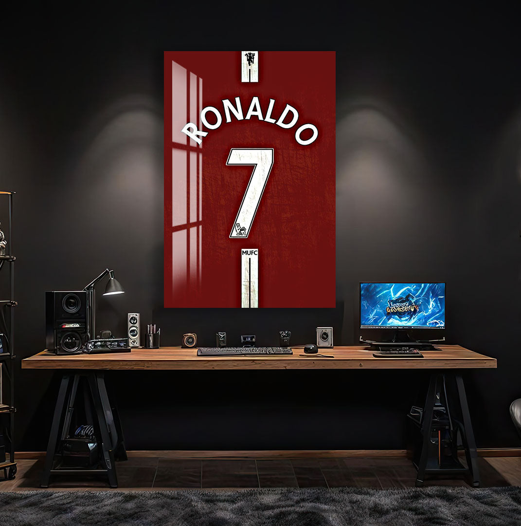 Cristiano Ronaldo Glass Wall Art – Iconic Number 7 Jersey Sports Decor