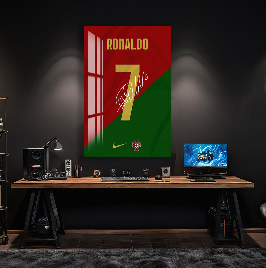 Cristiano Ronaldo Glass Wall Art – Iconic Portugal Number 7 Jersey Sports Decor
