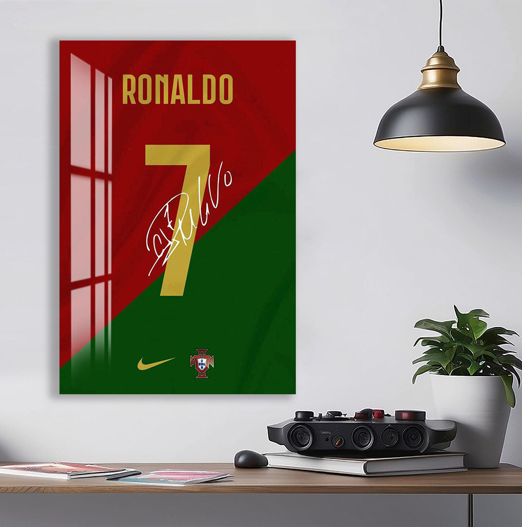 Cristiano Ronaldo Glass Wall Art – Iconic Portugal Number 7 Jersey Sports Decor