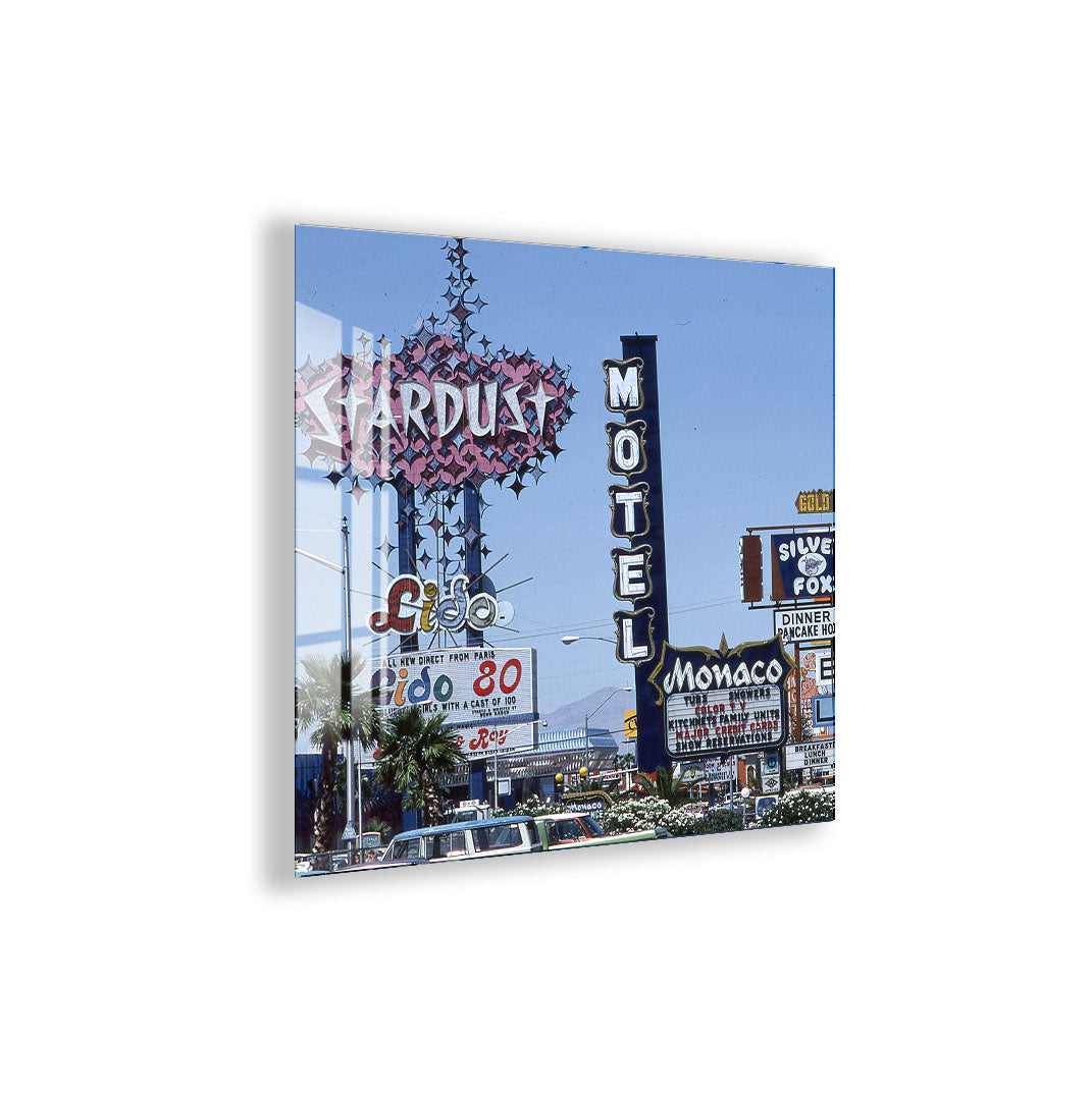 Las Vegas Vintage Signs Glass Wall Art – Retro Cityscape Poster for Modern Interiors