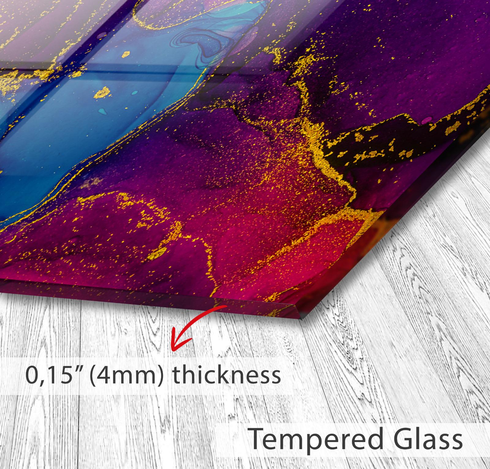 The image is a close-up of a Tempered Glass surface, which is described as having a thickness of 4mm.