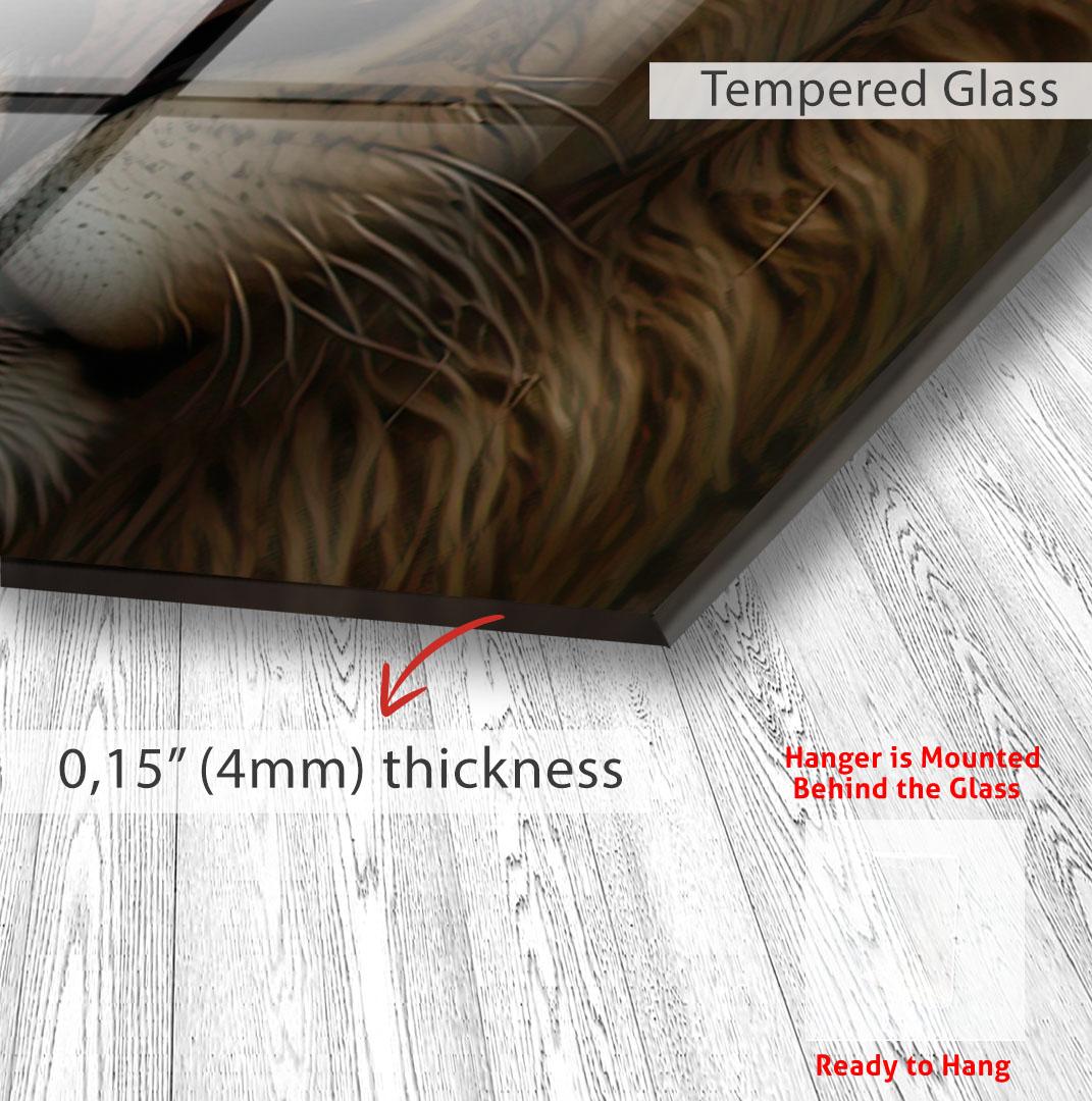 The image is a close-up of a glass surface with a textured brown background, and there is a red arrow pointing to the thickness of the glass, which is 0.15 mm (4 mm) thick.