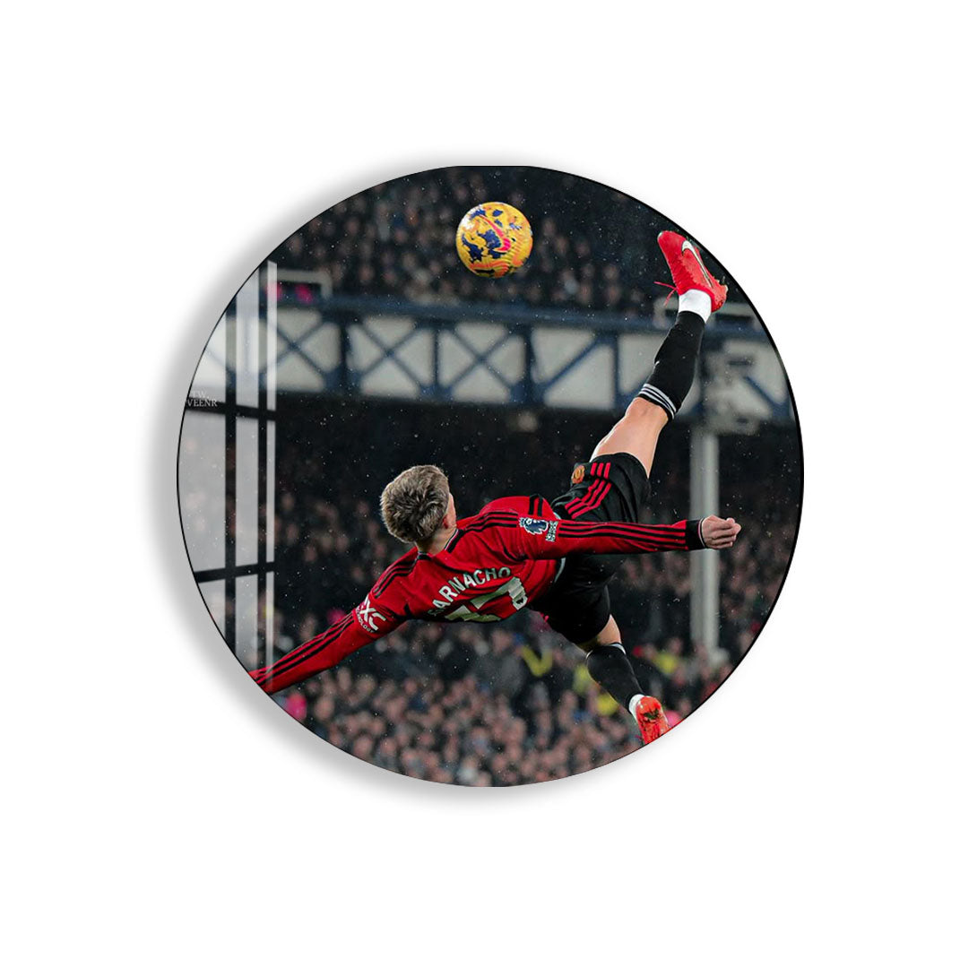 Alejandro Garnacho Glass Wall Art – Bicycle Kick Football Sports Decor for Modern Interiors