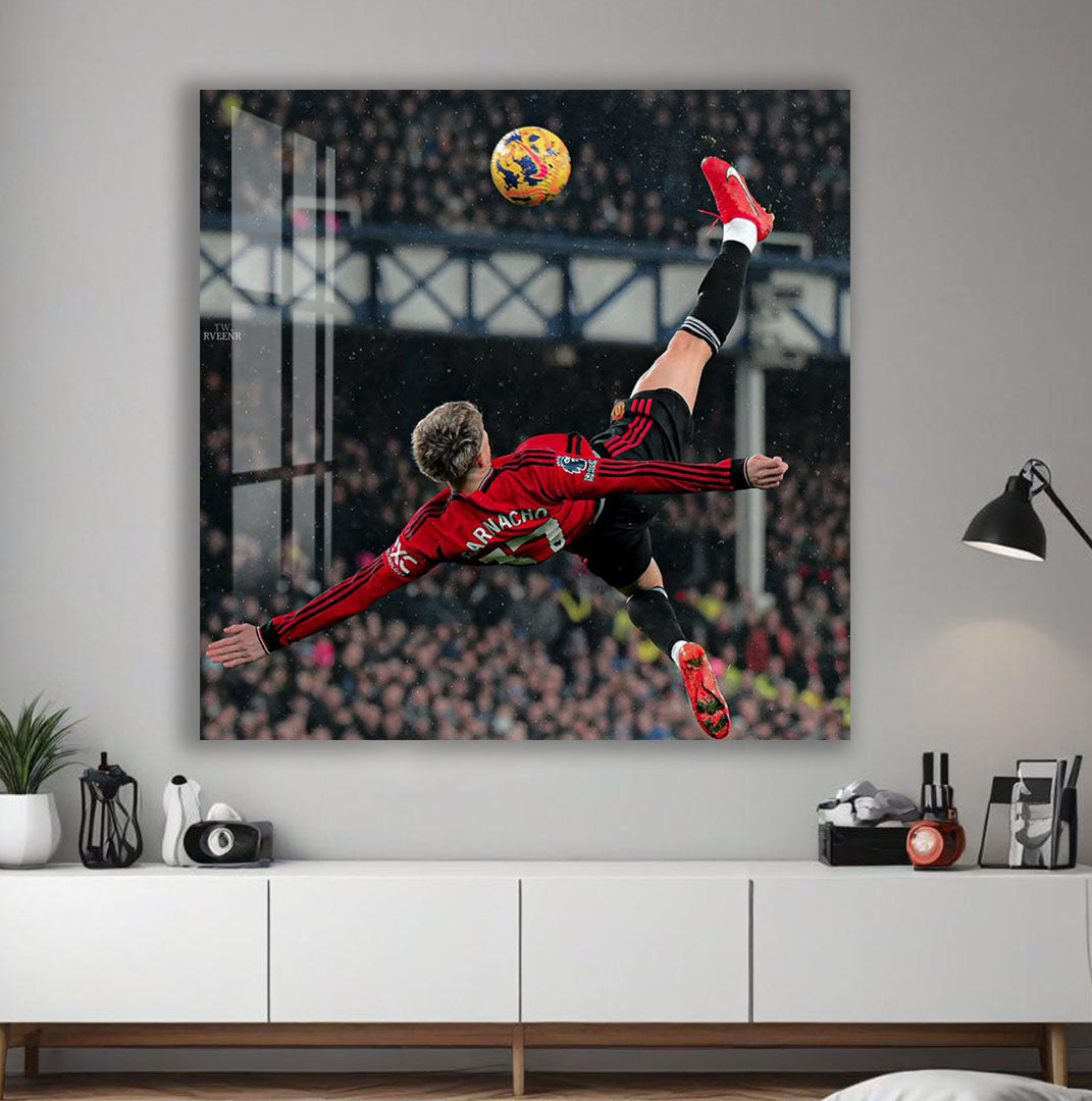 Alejandro Garnacho Glass Wall Art – Bicycle Kick Football Sports Decor for Modern Interiors