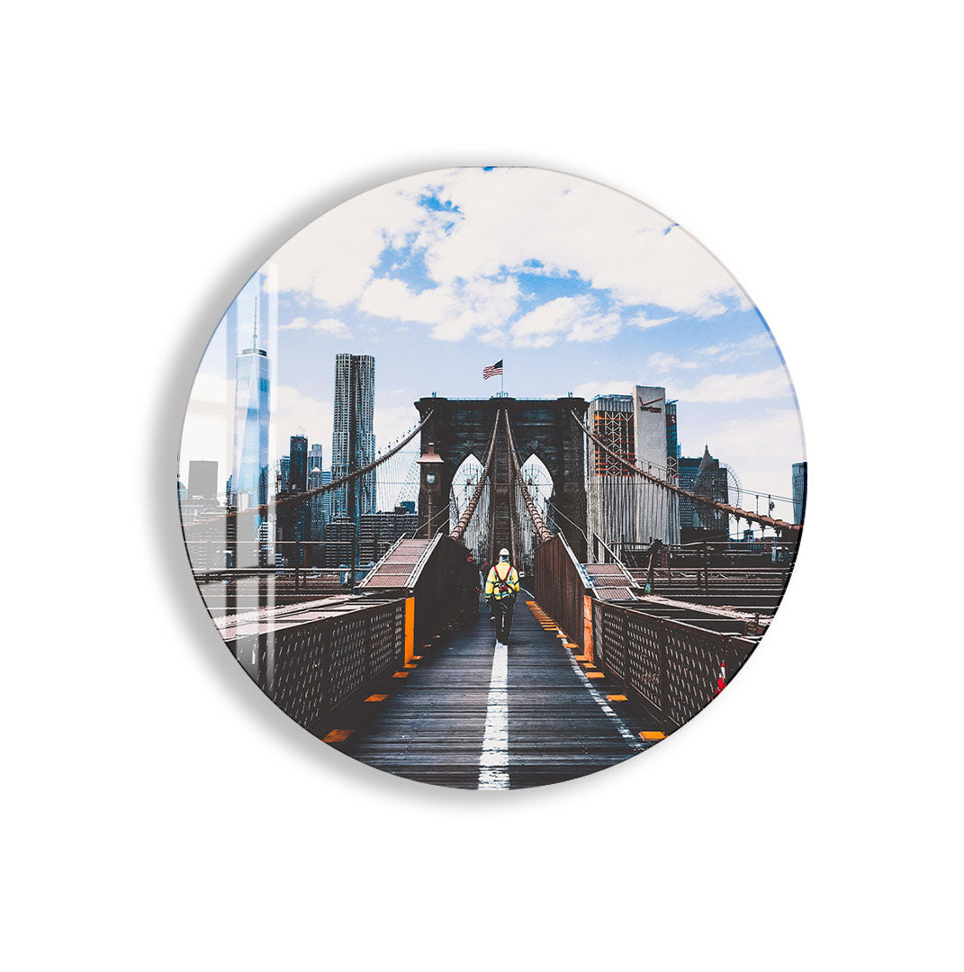 Brooklyn Bridge Glass Wall Art – Iconic New York Cityscape Poster for Modern Interiors